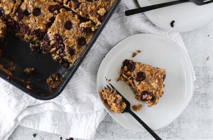 gluten free peanut butter banana baked oatmeal with chocolate chips