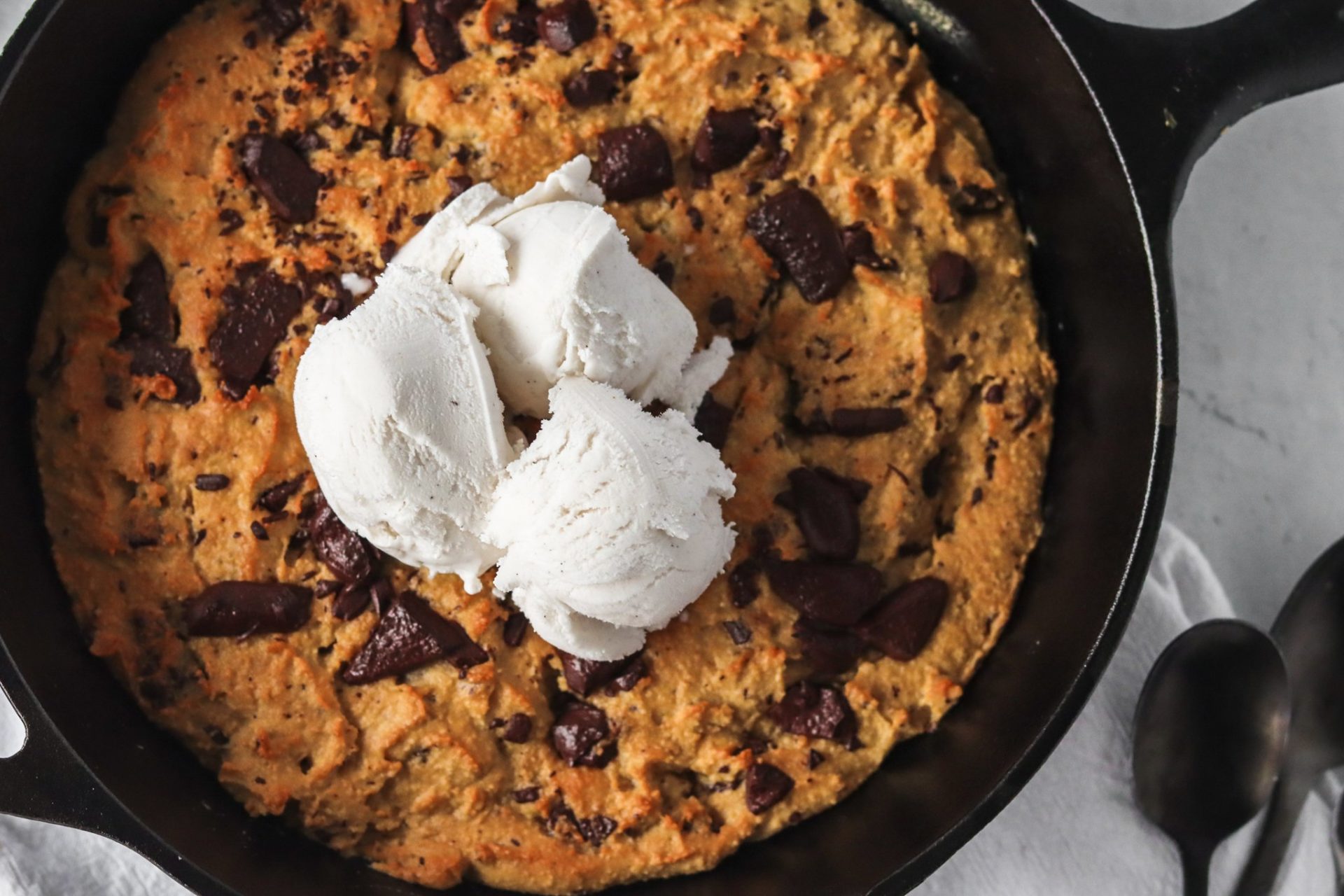 how to make a cookie skillet
