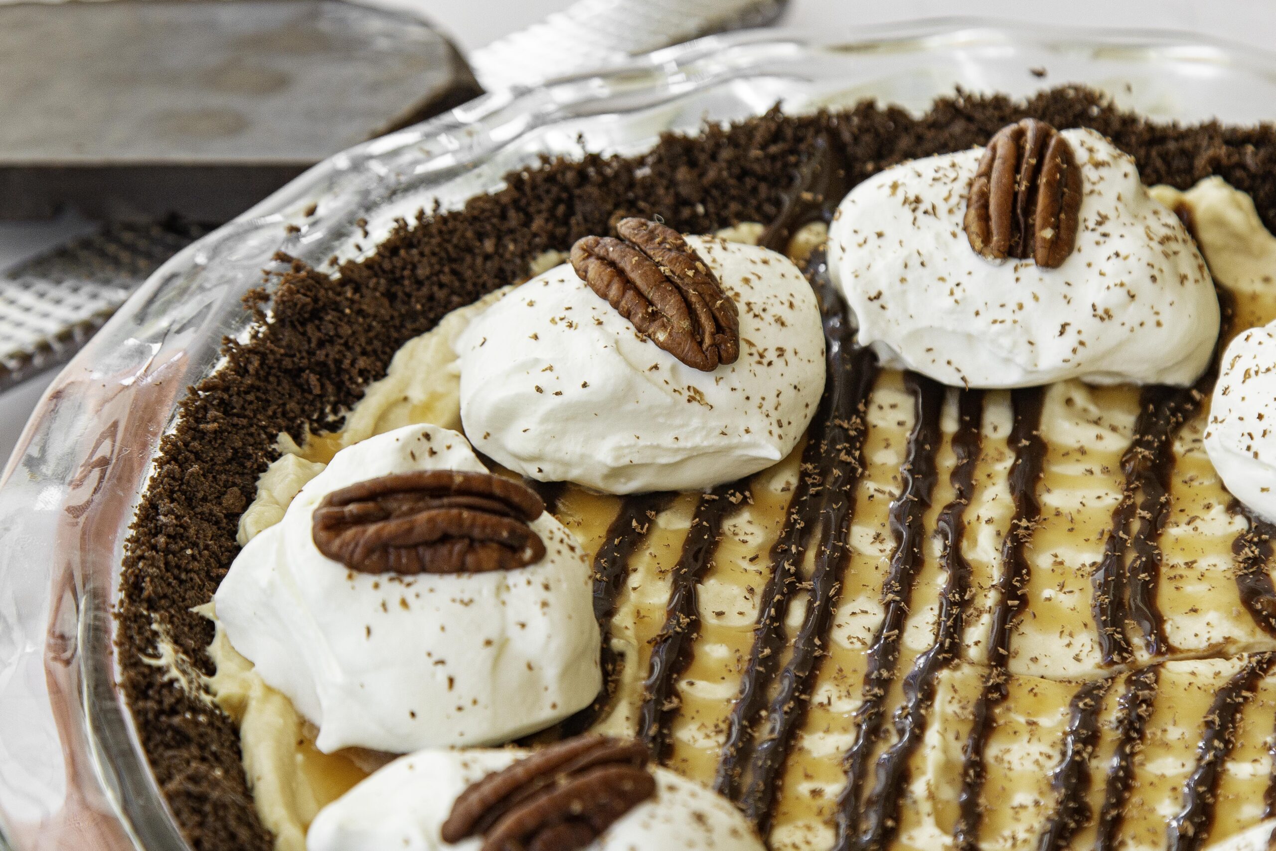 No Bake Chocolate Caramel Pie – Everyday Dishes