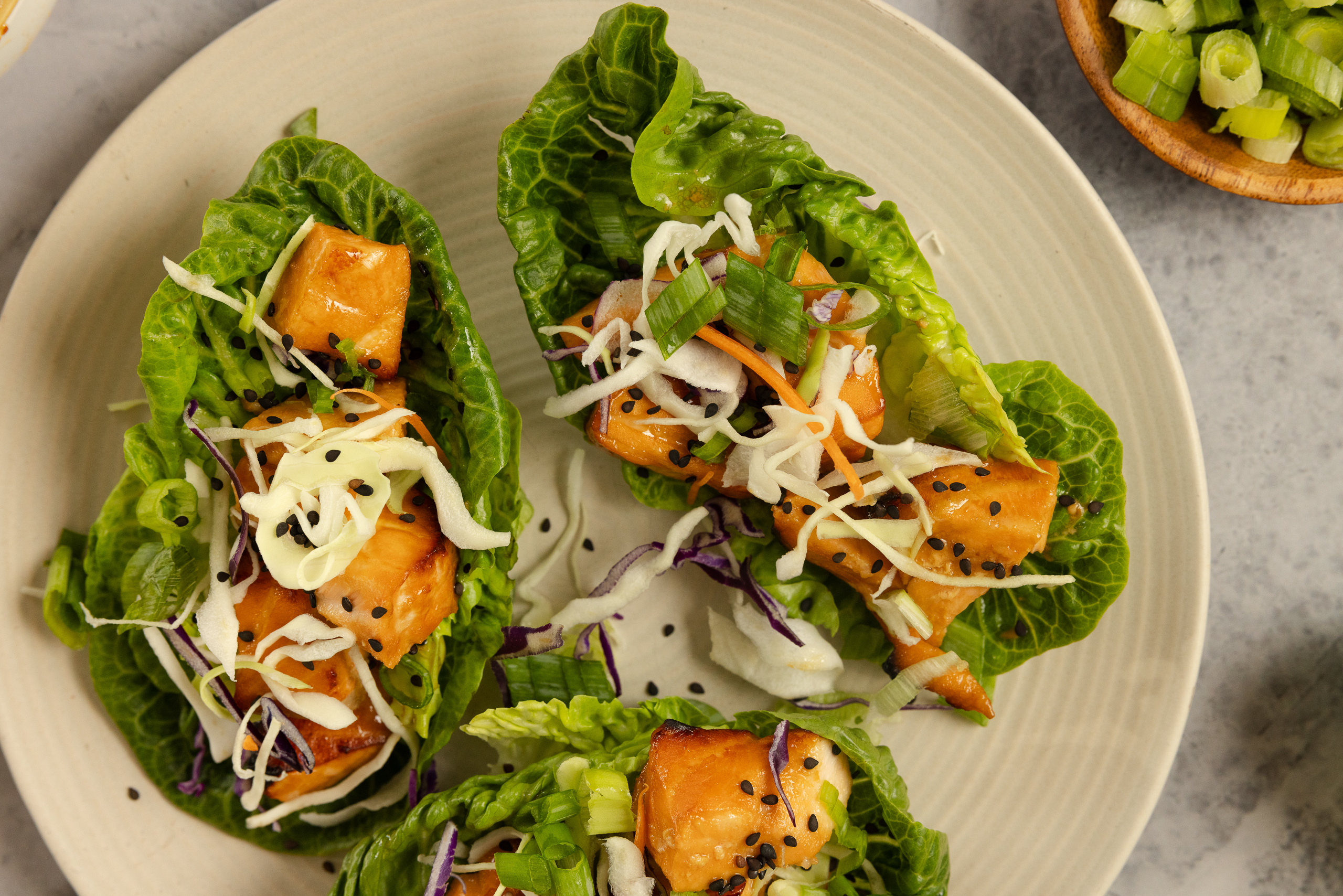 air fryer salmon lettuce cups